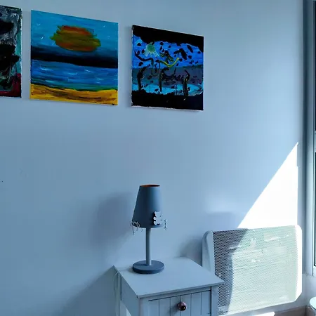 Lägenhet Joli Familial, 2 Chambres, Calme Et Soleil