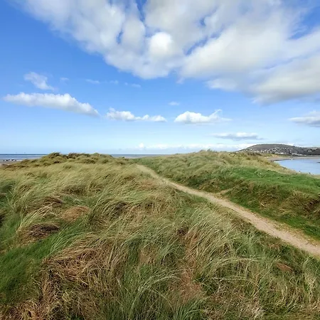 Joli Familial, 2 Chambres, Calme Et Soleil