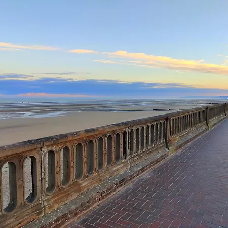 Joli Familial, 2 Chambres, Calme Et Soleil *