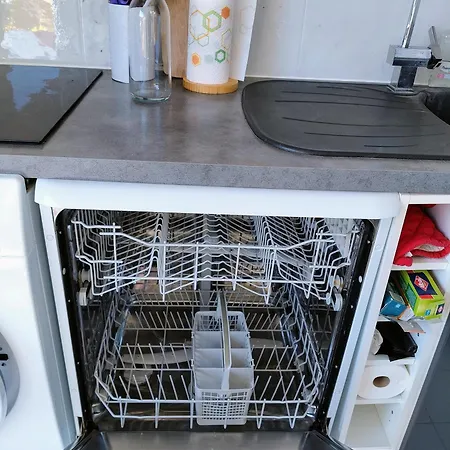 Joli Familial, 2 Chambres, Calme Et Soleil