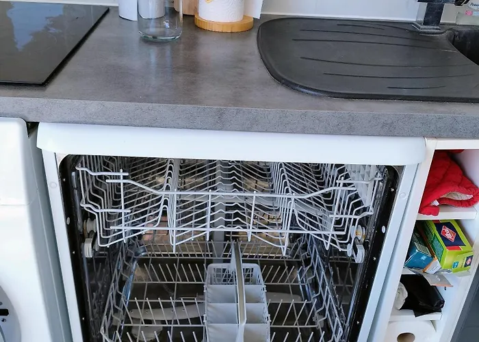 Joli Familial, 2 Chambres, Calme Et Soleil