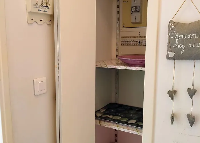 דירה Joli Familial, 2 Chambres, Calme Et Soleil